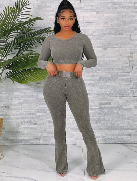 WASHED CROP TOP AND FLARE PANTS SET